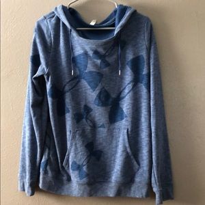 Under Armour Sweatshirt